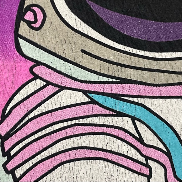 LFG Men’s Black Astronaut Graphic Print Short Sleeve Crewneck Tee Size M - Picture 3 of 4